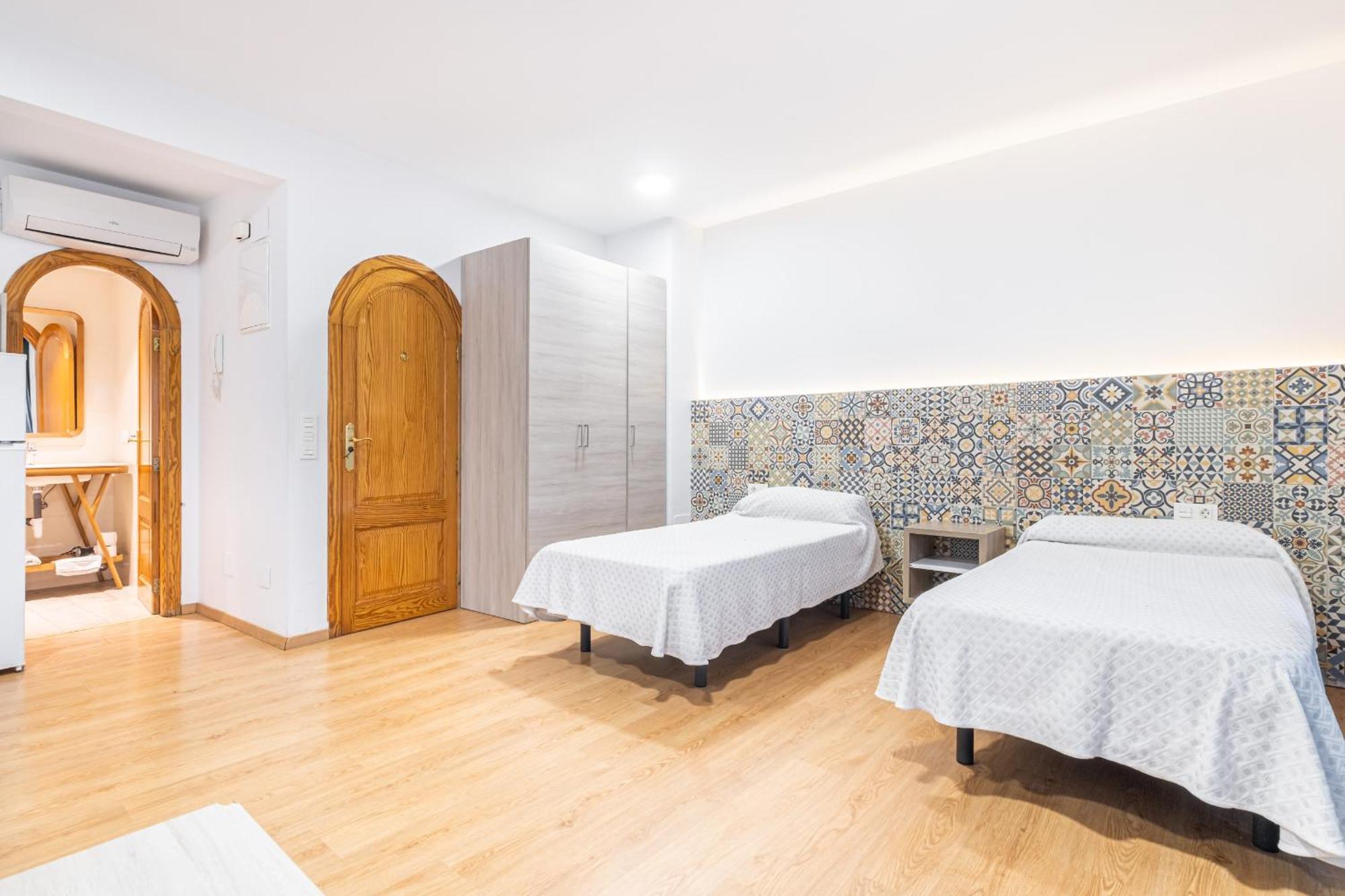 Apartamentos El Castell Benidorm Old-Town Exterior foto
