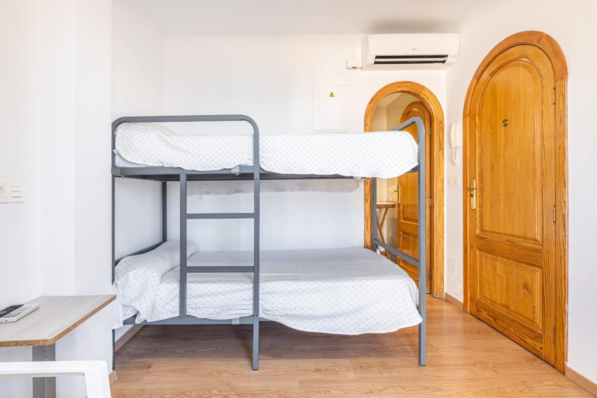 Apartamentos El Castell Benidorm Old-Town Zimmer foto